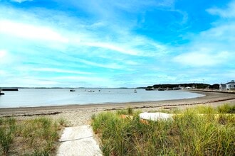 11 Town Way in Hull, MA - Building Photo - Building Photo