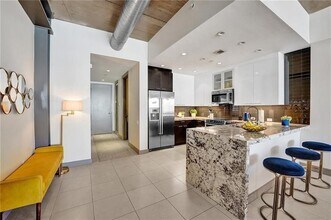 110 SE 2nd St in Delray Beach, FL - Foto de edificio - Building Photo