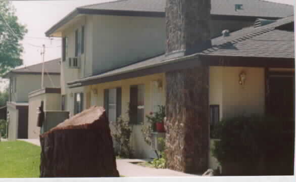 932 Pine St in Upland, CA - Foto de edificio - Building Photo