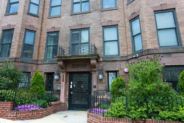 1417 Chapin St NW-Unit -#505 in Washington, DC - Building Photo - Building Photo