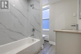 81 McMillan Dr in Oshawa, ON - Building Photo - Building Photo