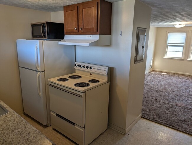 525 W 2nd St in Logan, OH - Building Photo - Building Photo