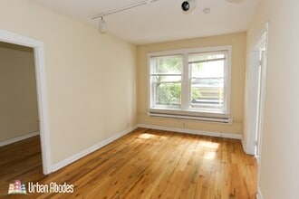 523 W Melrose St, Unit A02C in Chicago, IL - Foto de edificio - Building Photo