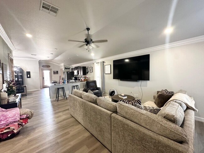 320 Panhandle Dr in Odessa, TX - Building Photo - Building Photo