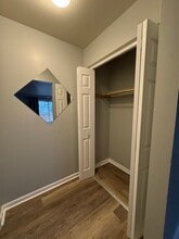 310 Abbeyville Rd in Bethel Park, PA - Building Photo - Building Photo