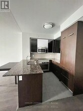 5168 Yonge St in Toronto, ON - Building Photo - Building Photo