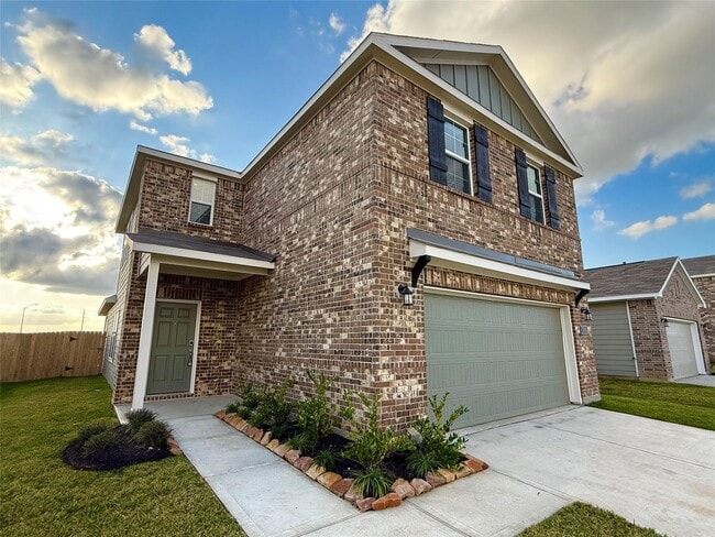 property at 3914 Flora Fld Dr