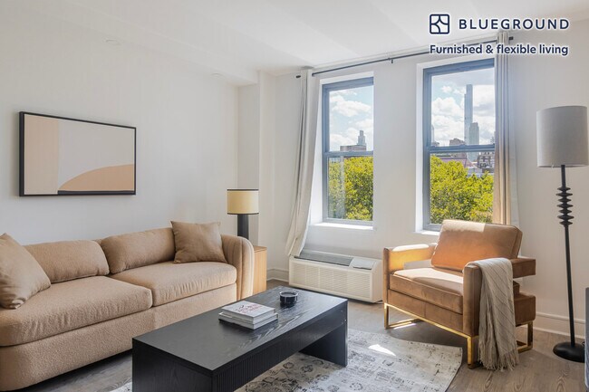 45 W 81st St