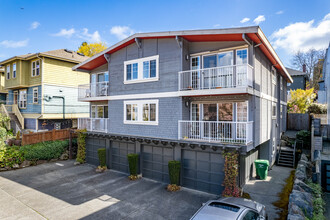 CONDOS in Seattle, WA - Building Photo - Primary Photo