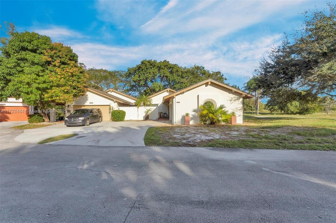 3400 Cherry Garden Cir in Lauderhill, FL - Building Photo