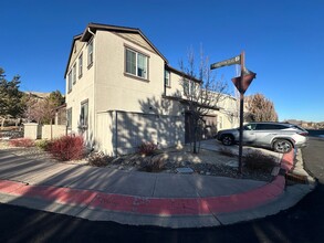 2305 Tara Ridge Trail in Reno, NV - Building Photo - Building Photo