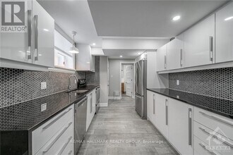 354-354 Tweedsmuir Ave in Ottawa, ON - Building Photo - Building Photo
