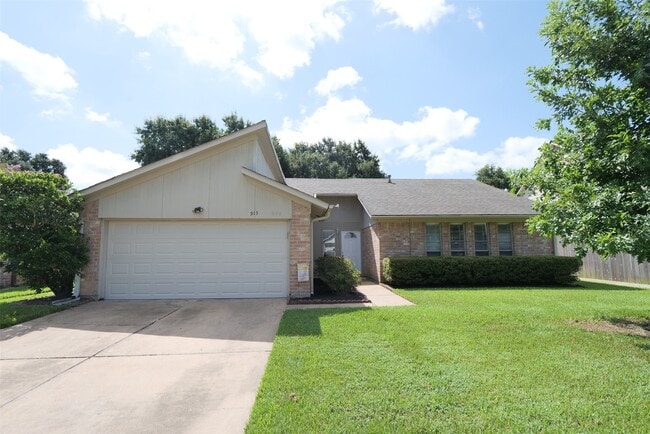 915 Comstock Springs Dr