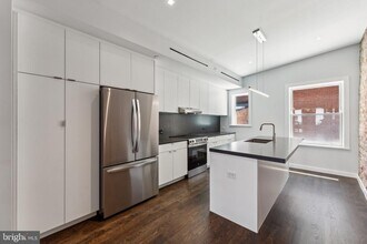 3214 M St NW in Washington, DC - Building Photo - Building Photo