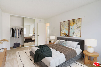 1114 12th St in Santa Monica, CA - Building Photo - Building Photo