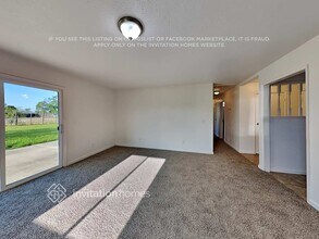 126 Morey Ave in Sacramento, CA - Building Photo - Building Photo