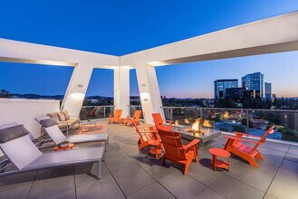 Vela on Ox in Woodland Hills, CA - Building Photo - Building Photo