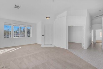1111 Heaton Ave in Henderson, NV - Building Photo - Building Photo