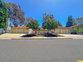 3327 Bahia Blanca E in Laguna Woods, CA - Building Photo - Building Photo