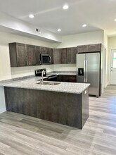 208 Fairway Ln, Unit B in Somerset, KY - Building Photo - Building Photo