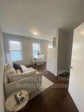 56 Johnson St in Lynn, MA - Building Photo - Building Photo