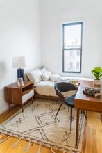 Furnished room/NOT APARTMENT in Brooklyn, NY - Foto de edificio - Building Photo