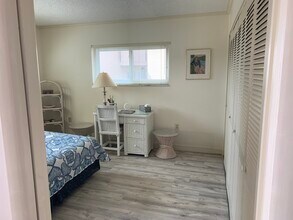 1243 S MLK Jr Ave, Unit 405 in Clearwater, FL - Building Photo - Building Photo