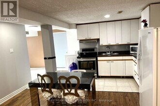 22 Pagehurst Ct in Richmond Hill, ON - Building Photo - Building Photo