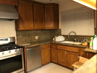 85 W Lemon Ave in Arcadia, CA - Building Photo - Building Photo