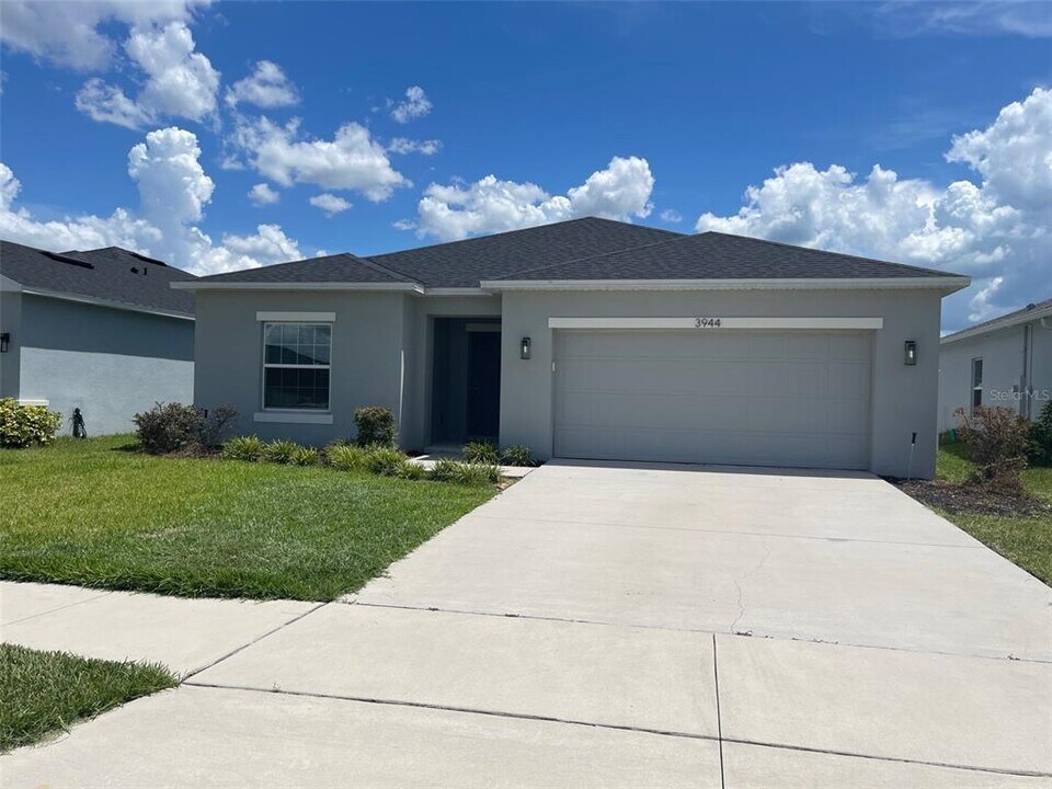 3944 Fescue St in Clermont, FL - Building Photo