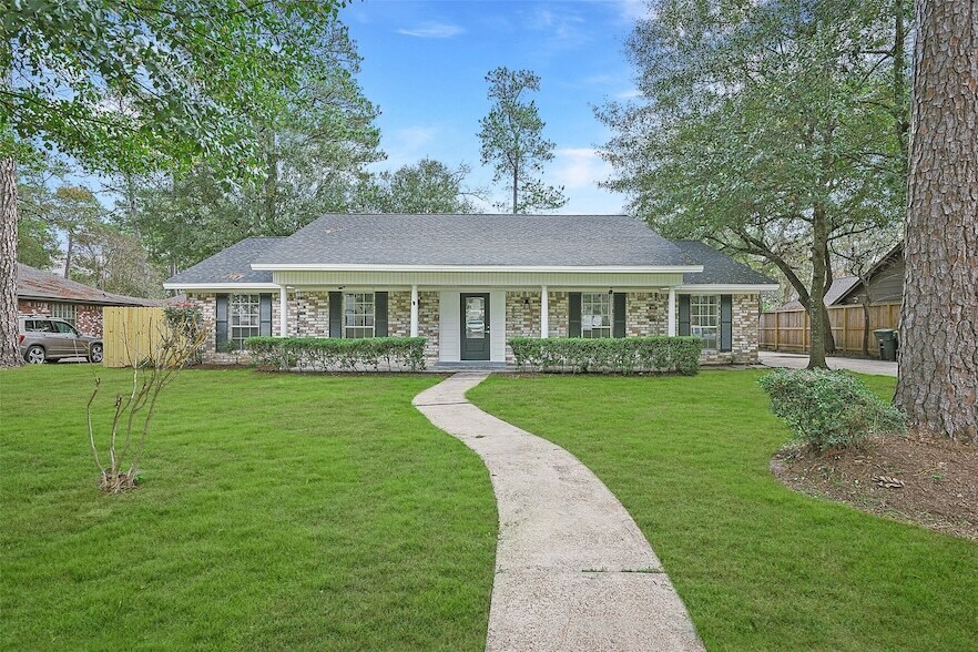 27210 Wells Ln in Conroe, TX - Foto de edificio