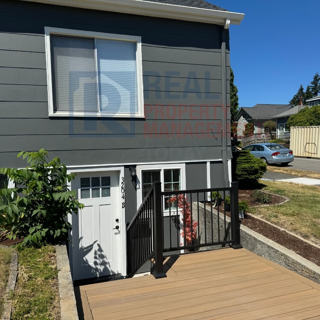property at 3204 S 9th St