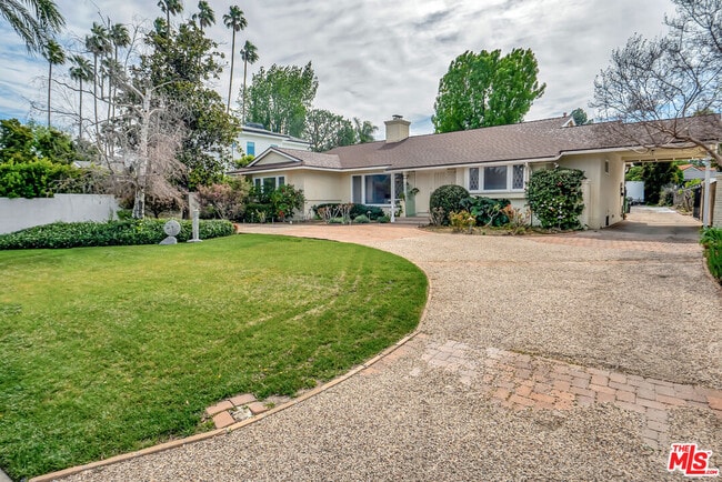 property at 19732 Henshaw St