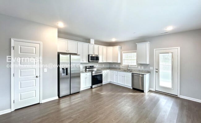 1000 Echo Rdg Rd in Columbia, TN - Building Photo - Building Photo