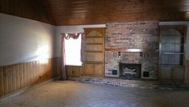 9916 S Country Club Dr in Oklahoma City, OK - Building Photo - Building Photo