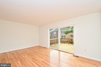 5225 Leeward Ln in Alexandria, VA - Building Photo - Building Photo