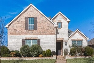 2911 Redfern Dr in Roanoke, TX - Building Photo