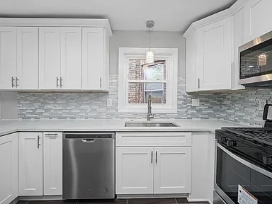 property at 1019 N Springfield Ave