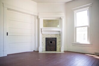 98 N Lancaster St in Athens, OH - Building Photo - Building Photo