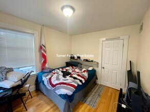 19 Bay St, Unit 2L in Cambridge, MA - Foto de edificio - Building Photo