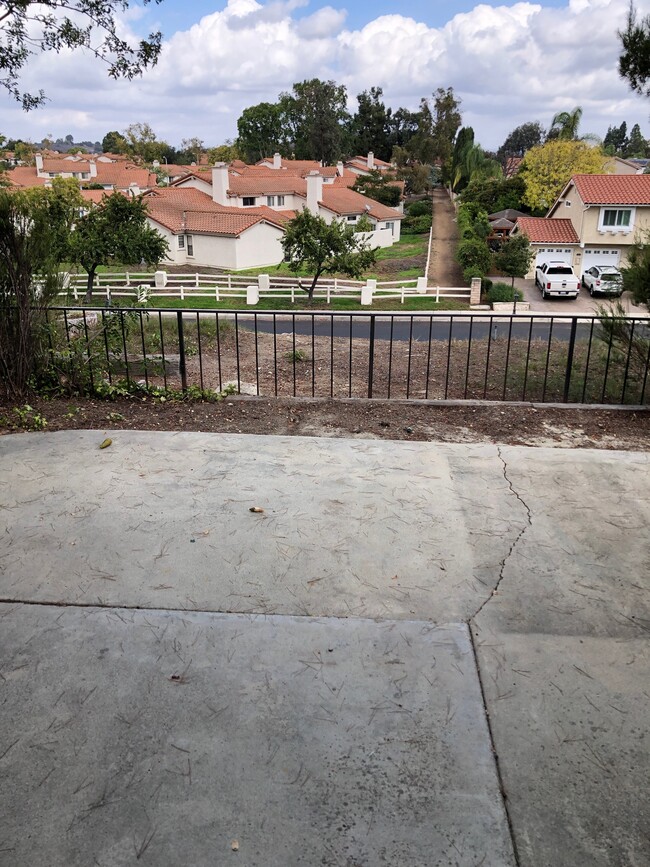 217 Red Oak Ln in Thousand Oaks, CA - Building Photo - Building Photo
