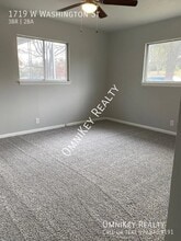 1719 W Washington St in Denison, TX - Building Photo - Building Photo