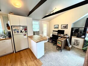 120 Upland Rd, Unit 2 in Cambridge, MA - Building Photo - Building Photo