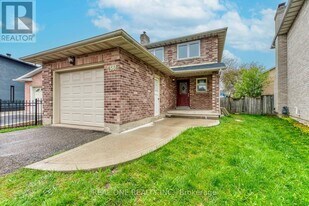 655 Paragon Pl in Mississauga, ON - Building Photo