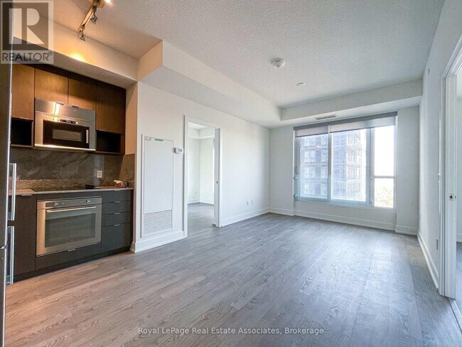 property at 7 Mabelle Ave