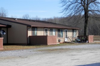 293 S Maple St in Orwell, OH - Building Photo - Building Photo