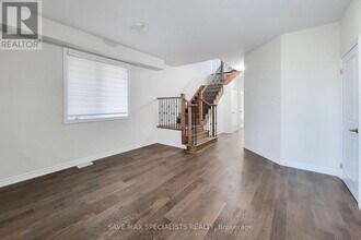 440 Barker Pkwy in Thorold, ON - Building Photo - Building Photo