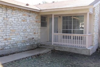 11611 Rustic Rock Dr in Austin, TX - Building Photo - Building Photo