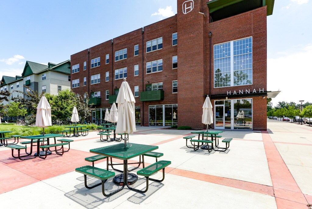 Hannah Lofts and Townhomes East Lansing, MI Apartments