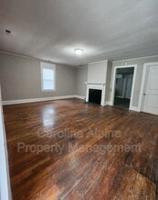 512 S Government St in Lincolnton, NC - Foto de edificio - Building Photo